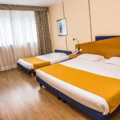 Отель Express Hotel Aosta East Италия, Поллейн - отзывы, цены и фото номеров - забронировать отель Express Hotel Aosta East онлайн сейф в номере