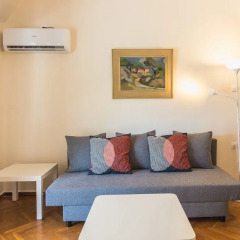 Отель Bright Loft in Hilton Area комната для гостей фото 2