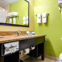 Quality Inn Suites Glenmont Albany South In Glenmont United