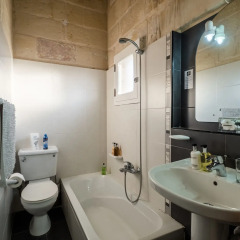 Отель Julesys BnB Мальта, Гранд-Харбор - отзывы, цены и фото номеров - забронировать отель Julesys BnB онлайн ванная фото 2