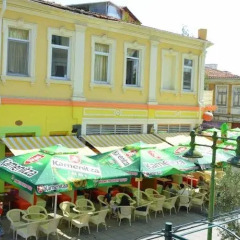 Отель Plaza Болгария, Бургас - отзывы, цены и фото номеров - забронировать отель Plaza онлайн бассейн