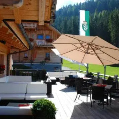 Отель Almwelt Austria бассейн