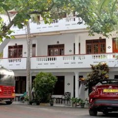 Hotel Happy Night & Restaurant парковка