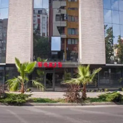 Hotel Noris парковка