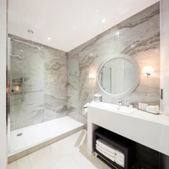 Отель DoubleTree by Hilton Edinburgh City Centre ванная