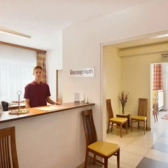 Отель EB Hotel Garni Австрия, Зальцбург - 1 отзыв об отеле, цены и фото номеров - забронировать отель EB Hotel Garni онлайн интерьер отеля