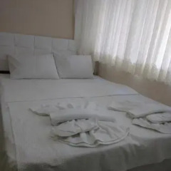 Отель Istanbul Grand Aparts сейф в номере
