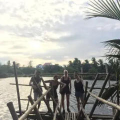 Backhome Hotel - Hostel