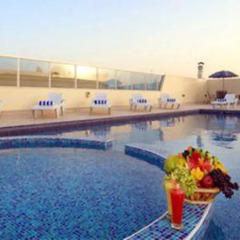 Отель Arabian Suites ОАЭ, Дубай - отзывы, цены и фото номеров - забронировать отель Arabian Suites онлайн бассейн фото 2