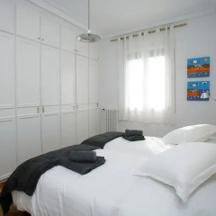 Отель Roger de LLúria Passeig de Gràcia INH 22898 комната для гостей