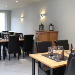 Отель Hôtel Restaurant Chez Arnaud