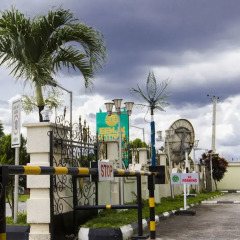 Отель EEMJM Hotels and Suites Limited бассейн фото 3