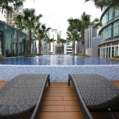 Отель Vortex Suite Residence KLCC Малайзия, Куала-Лумпур - отзывы, цены и фото номеров - забронировать отель Vortex Suite Residence KLCC онлайн бассейн фото 2