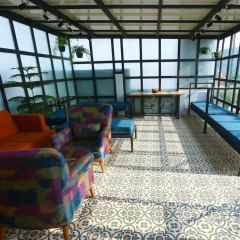 BedBug Hostel by Madpackers спортивное сооружение