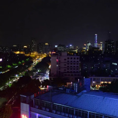 Апартаменты Dunhe Apartment балкон