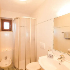 Отель Appartements Kirchtalhof Лана ванная