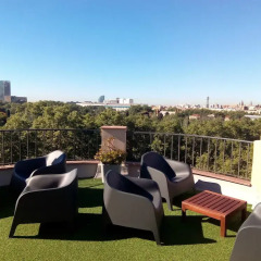 Отель ApartEasy Family Ciutadella Park Барселона фитнесс-зал
