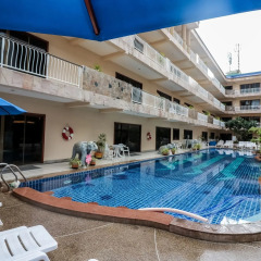 Отель Nida Rooms Patong Pier Palace бассейн фото 2