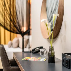 Hotel Moments Budapest сейф в номере