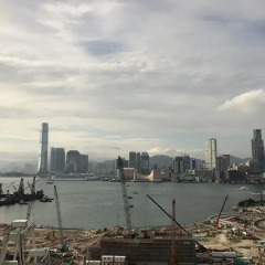 Отель The Harbourview городской автобус