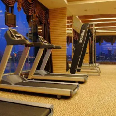 Qingyuan International Hotel фитнесс-зал