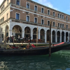 Отель Venice Homes & Holidays Италия, Венеция - отзывы, цены и фото номеров - забронировать отель Venice Homes & Holidays онлайн приотельная территория