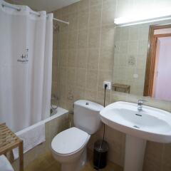 Отель Apartamentos Mar Blanca ванная фото 2