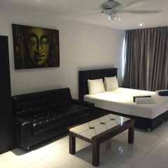 Отель Le Versace Residence комната для гостей фото 5