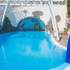 Отель Erato Apartments Греция, Остров Санторини - отзывы, цены и фото номеров - забронировать отель Erato Apartments онлайн бассейн фото 3