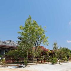 Отель Cowboy Farm Resort Pattaya пляж фото 2