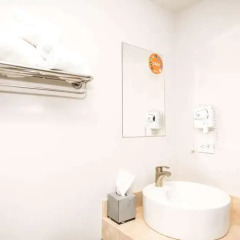 Отель Sleep Inn Mazatlan ванная фото 2