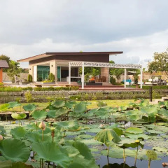 Отель Bua Tara Resort бассейн