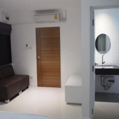 Отель Private House Sk93 Бангкок комната для гостей фото 5