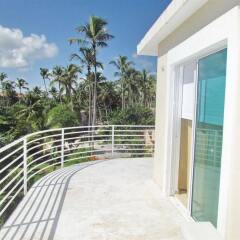 Отель Los Corales Villas Ocean Front Доминикана, Пунта Кана - отзывы, цены и фото номеров - забронировать отель Los Corales Villas Ocean Front онлайн балкон