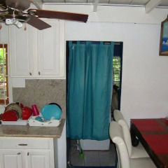 Отель By The Sea Vacation Home And Villa в номере