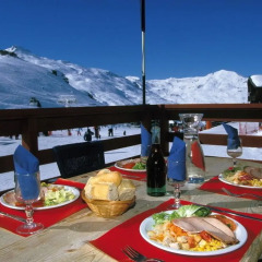 Hotel Club MMV Les Neiges питание