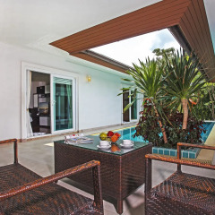 Отель Rossawan Pool Villa балкон
