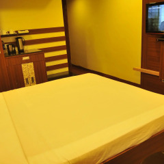OYO 10392 Hotel Corbiz Tower ванная