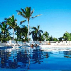Отель Faro Mazatlan Beach Resort бассейн