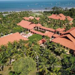 Отель Pandanus Resort пляж фото 2