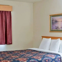 AmericInn Hotel and Suites - Inver Grove Heights комната для гостей фото 5