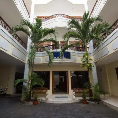 Отель RedDoorz @ Melati Kartika Plaza фото 2