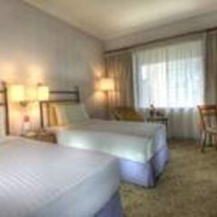 Отель Equatorial Kuala Lumpur Малайзия, Куала-Лумпур - отзывы, цены и фото номеров - забронировать отель Equatorial Kuala Lumpur онлайн комната для гостей фото 3