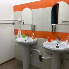 Гостиница The 8th floor hostel в Иркутске отзывы, цены и фото номеров - забронировать гостиницу The 8th floor hostel онлайн Иркутск ванная