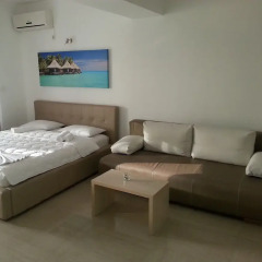 Апартаменты Apartments Aura комната для гостей