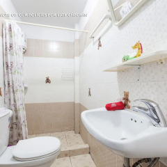 Отель Family Home Guesthouse ванная фото 2