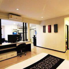 Отель K-House Sukhumvit 71 Бангкок удобства в номере фото 2