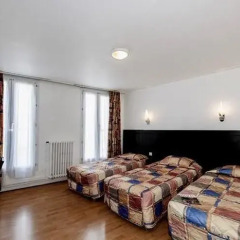 Hotel Amiot сейф в номере