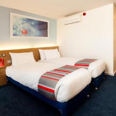 Отель Travelodge Carlisle Central комната для гостей фото 3