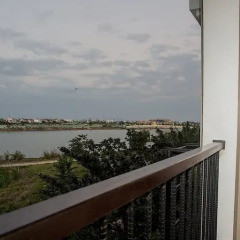 Отель Hoi An Silk River Villa балкон